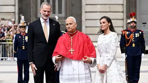 Pope Leo XIV Received at the Royal Palace of Madrid During Official Visit